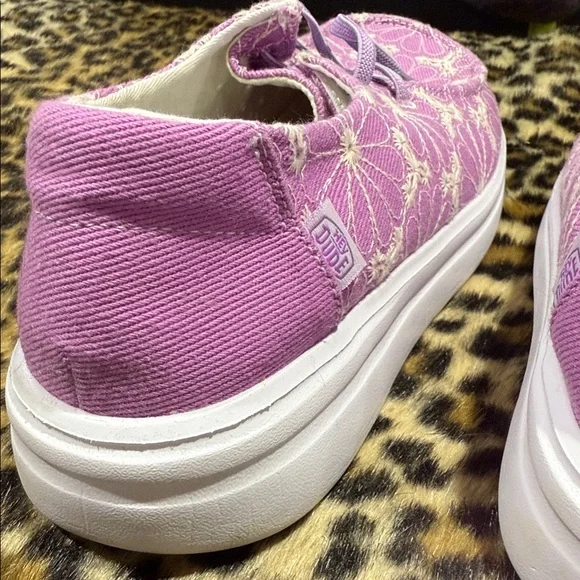 Hey Dude Women’s Lavender Floral Sneakers - Picture 6 of 9